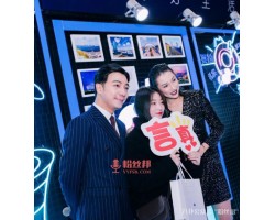 大狼狗郑建鹏老婆言真个人资料，模特出身真名冼燕坚，因参加综艺走红