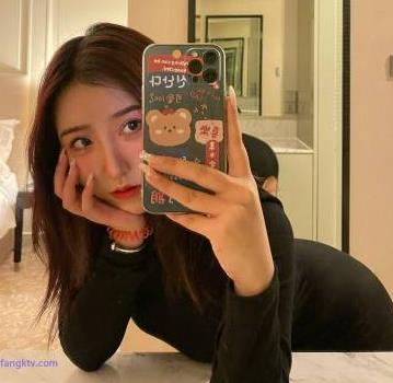 抖音女神模特@yuer大尺度下水